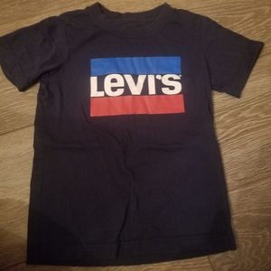 EUC Levi's shirt